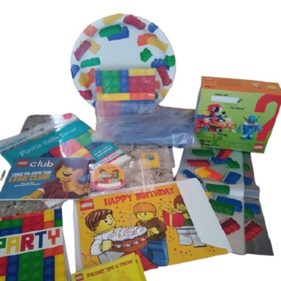 Lego Party in a Box for 8,  100+ piece set! - Picture 1 of 6